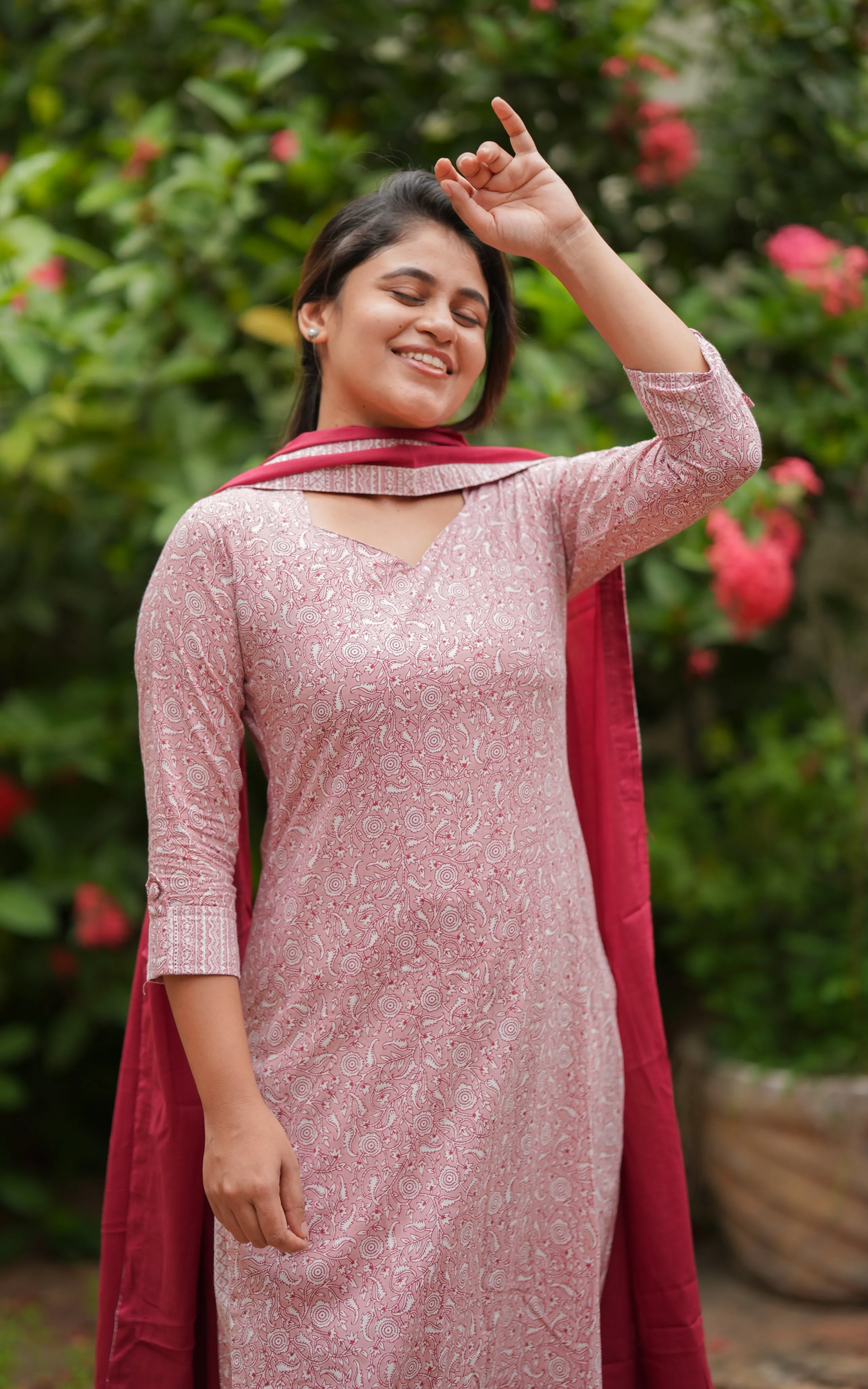 Bhuvi Peach (Kurti Pant Dupatta)