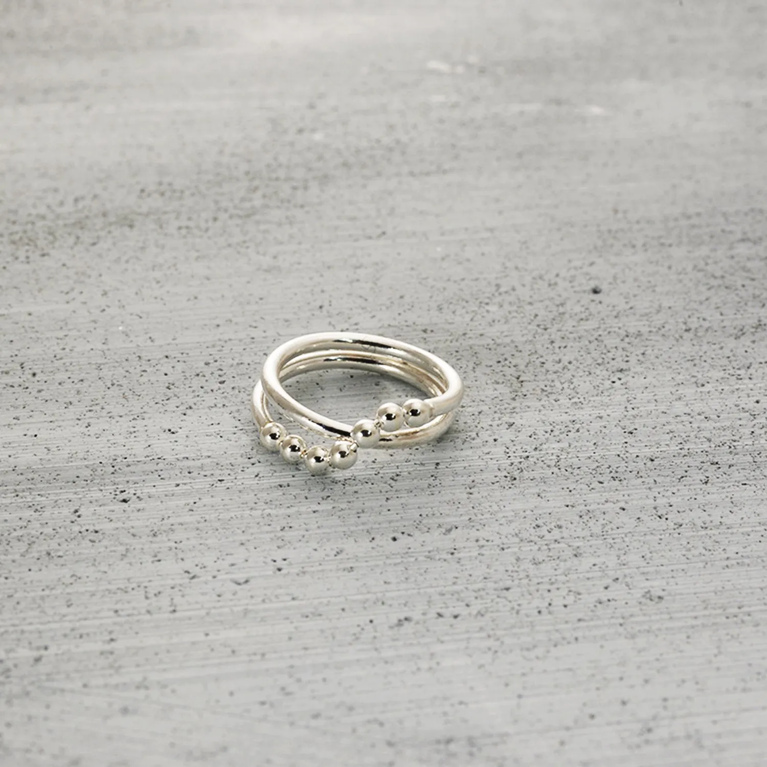 Crossing ball and line Ring - Silver