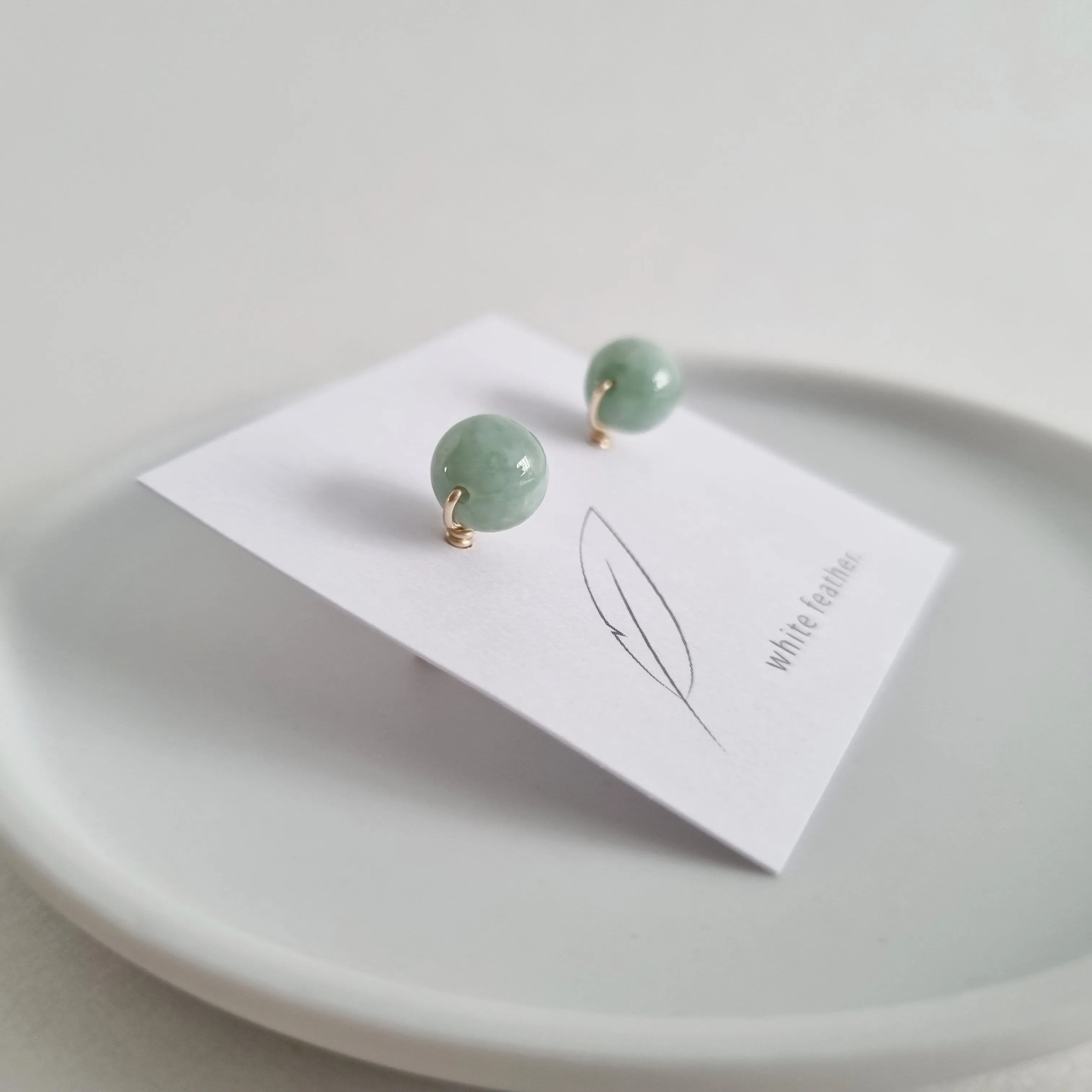 Green/White Jade Earstuds 8mm (Basic) / 14k Gold-filled