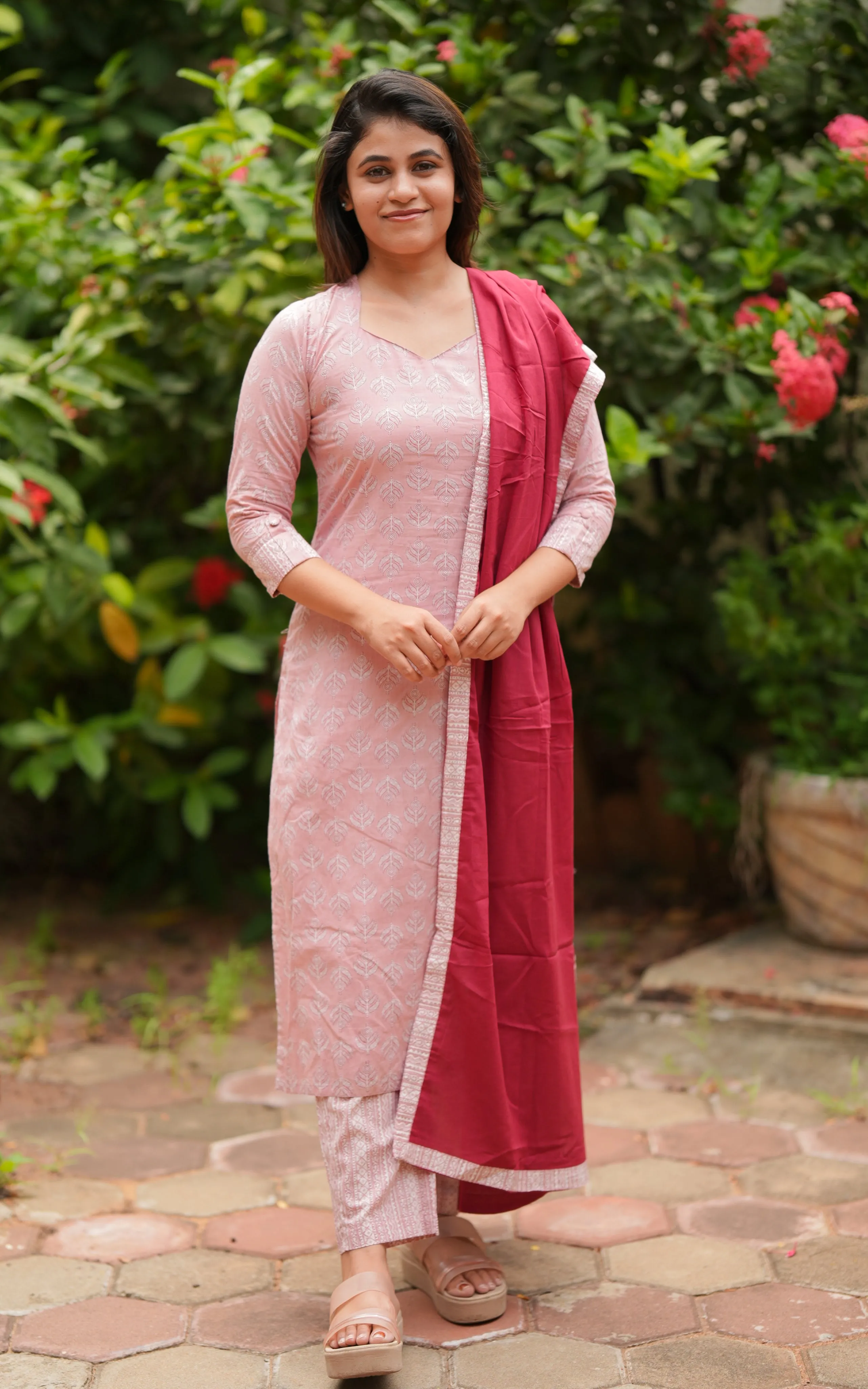 Malathy Peach (Kurti Pant Dupatta)