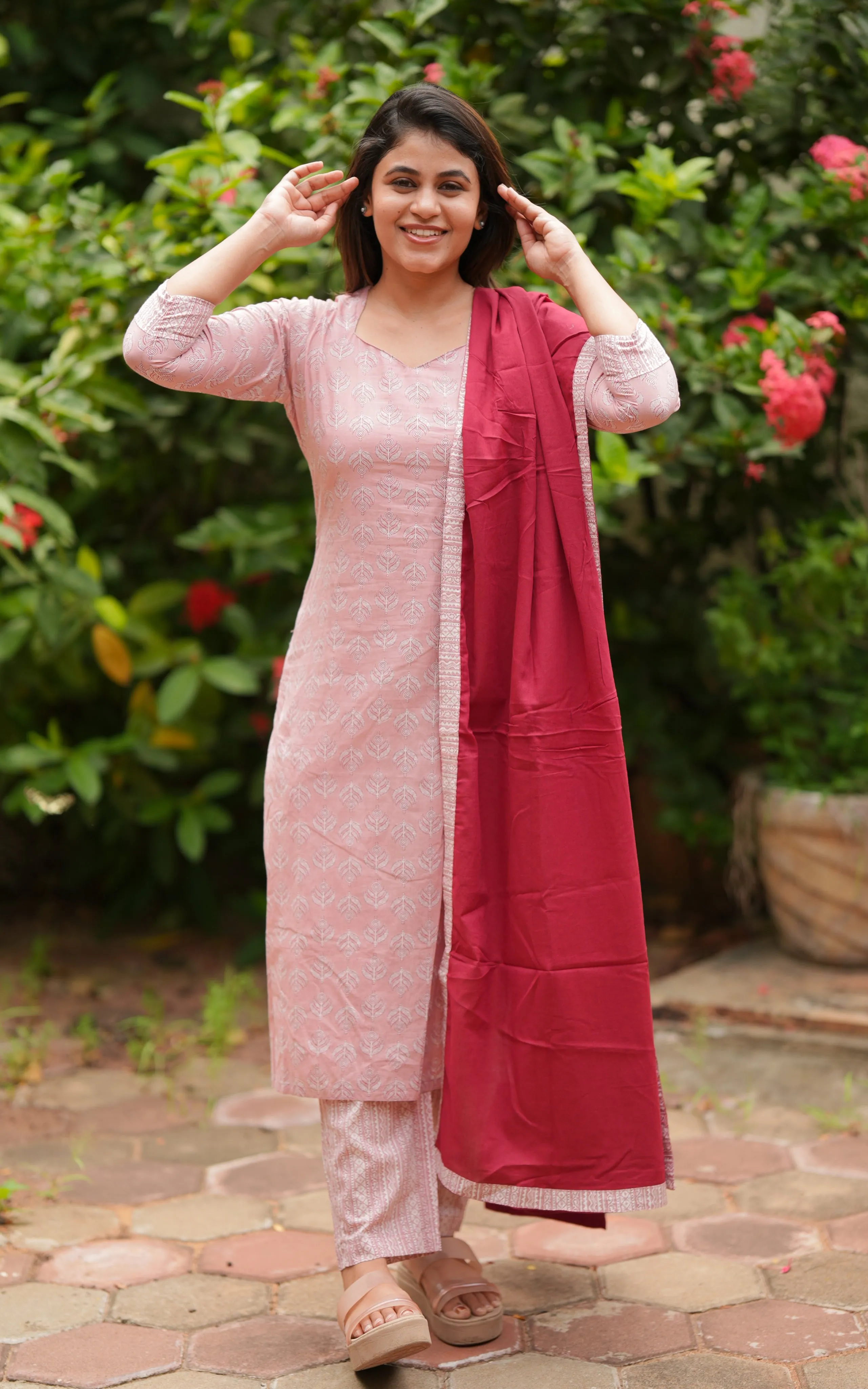 Malathy Peach (Kurti Pant Dupatta)