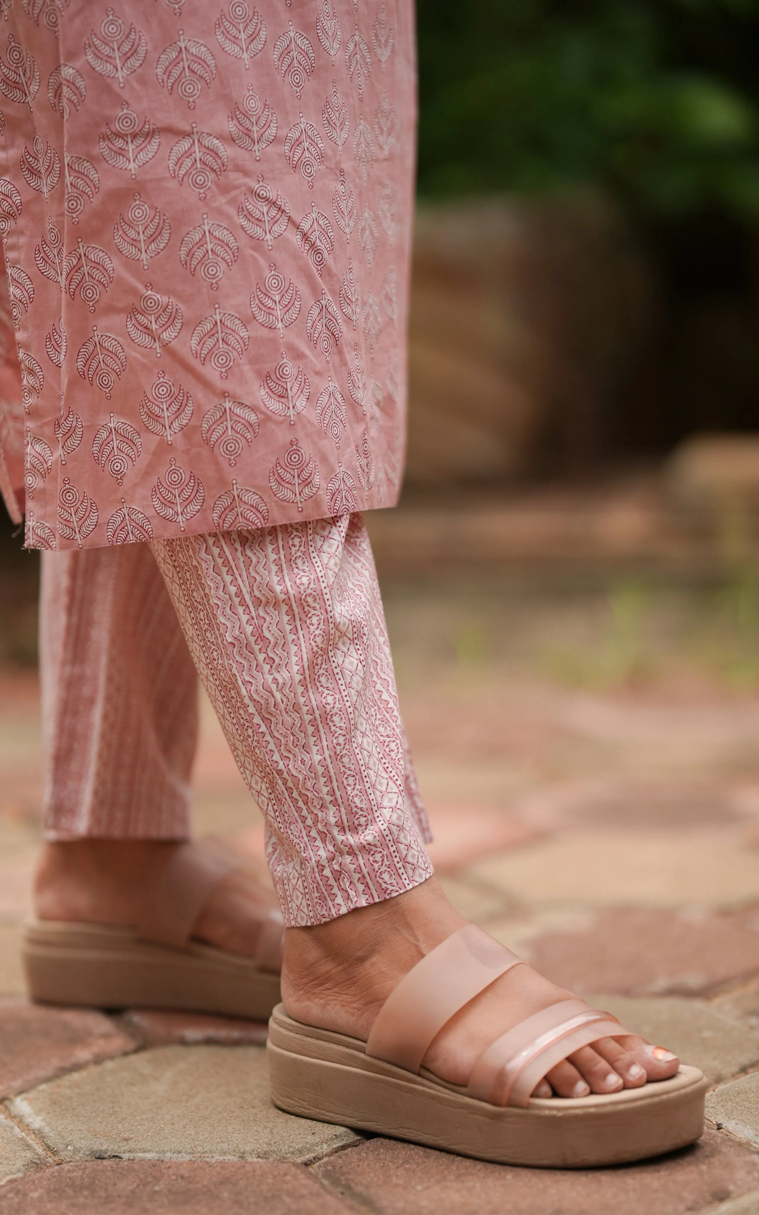 Malathy Peach (Kurti Pant Dupatta)