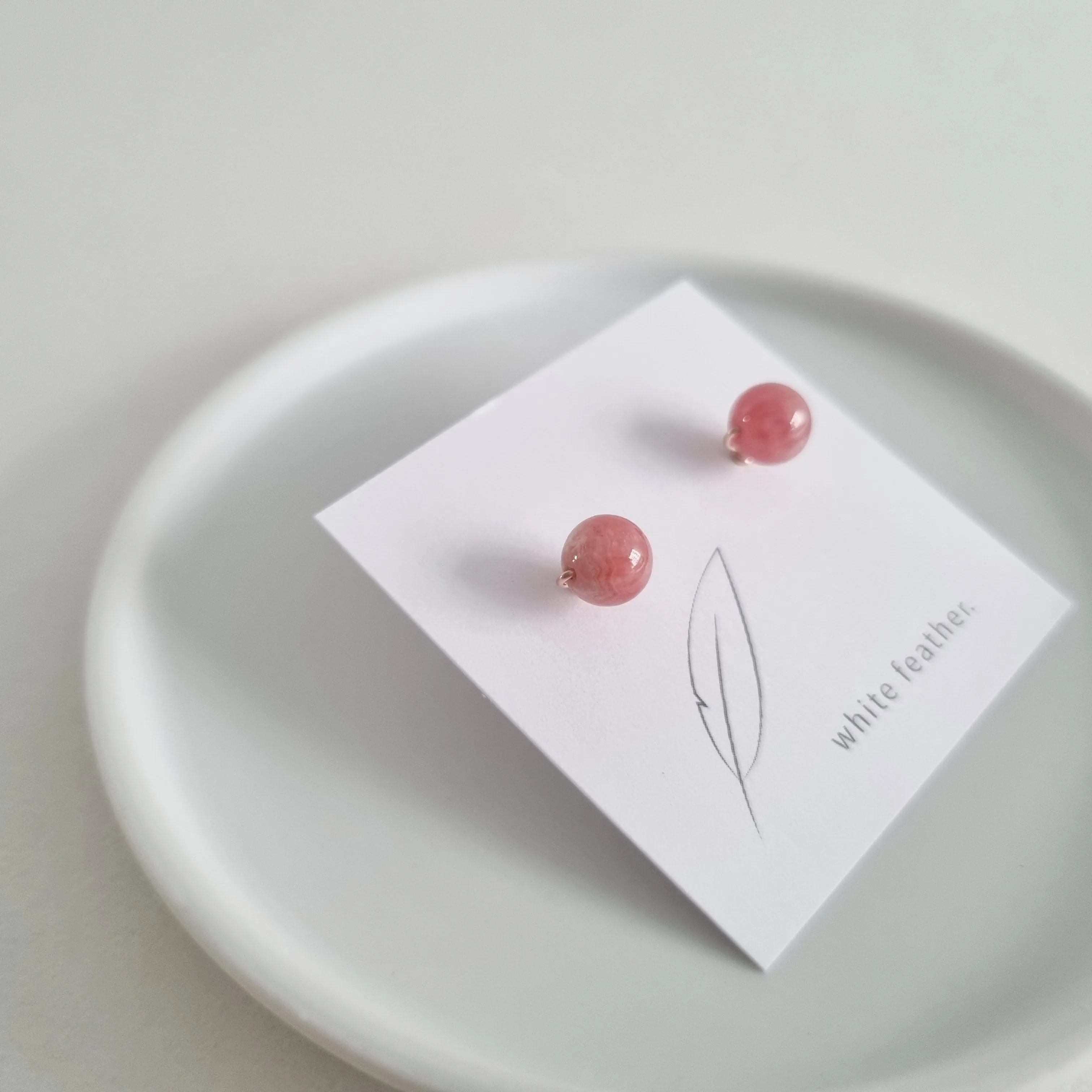 Rhodochrosite Earstuds 8mm (Basic) / 14k Gold-filled