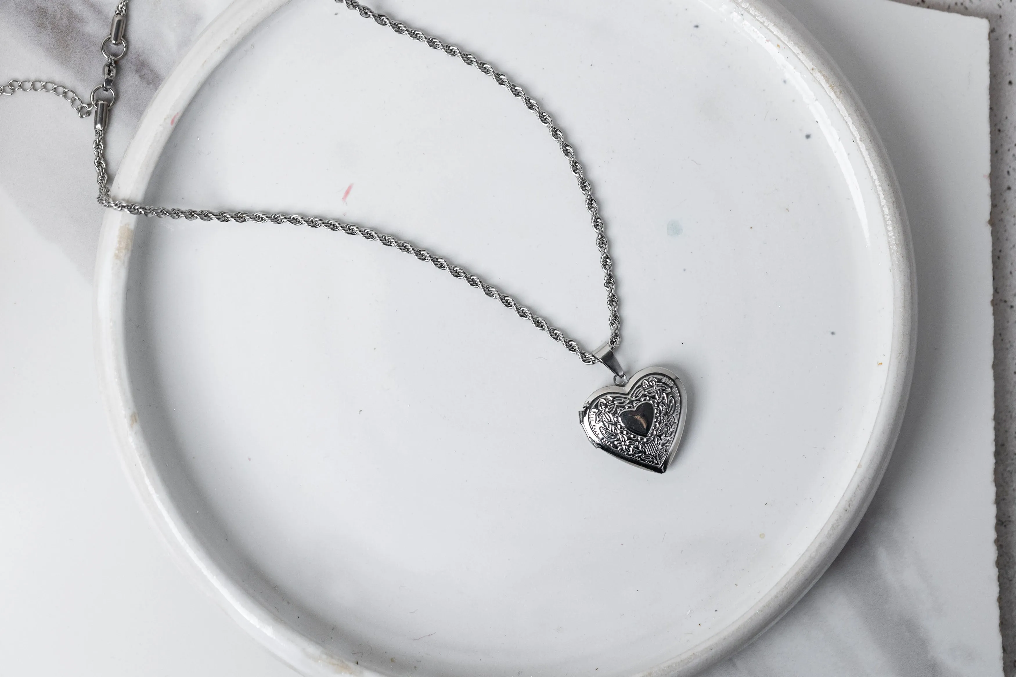 Silver locker necklace