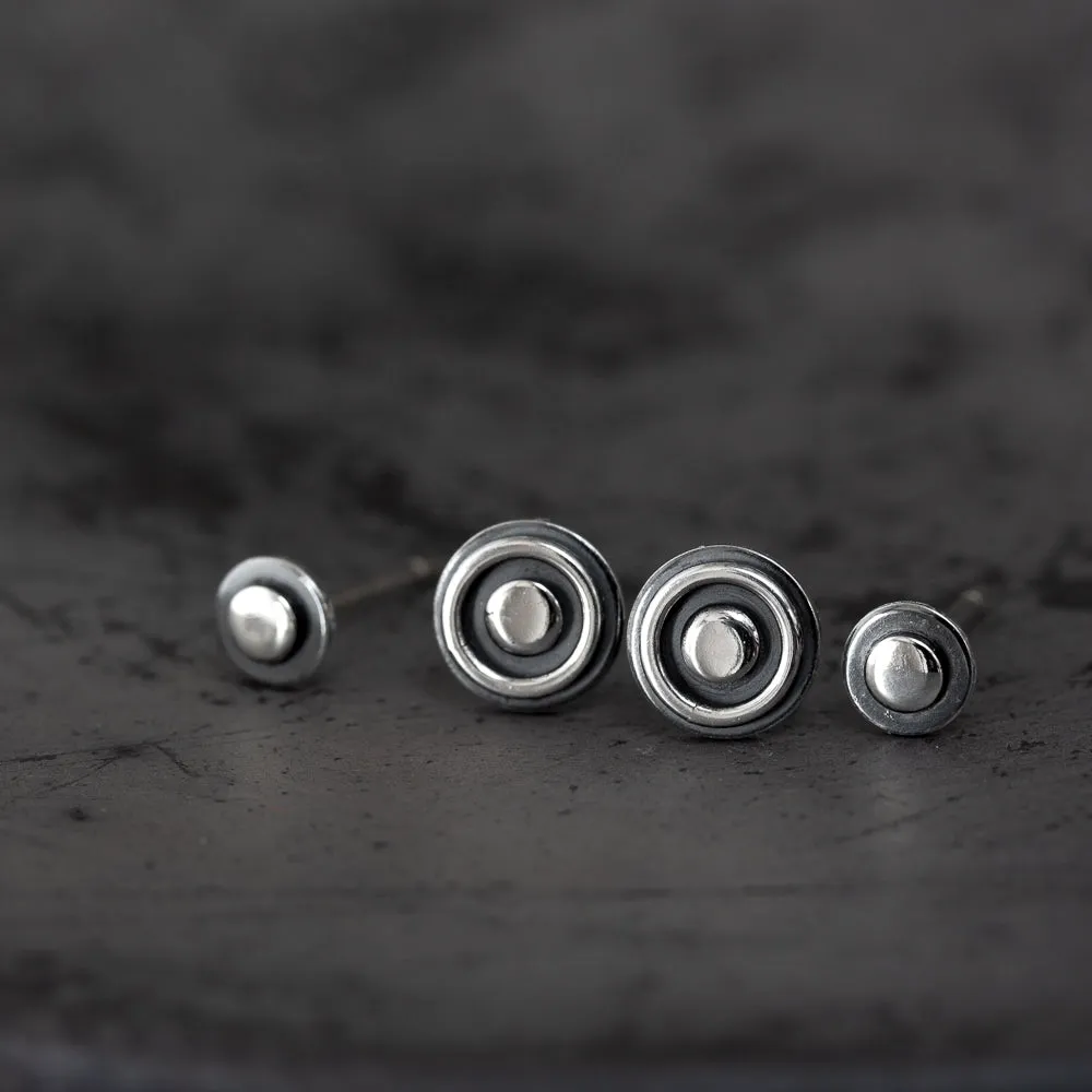 Stud earring set for double piercing, 6mm and 4mm Round Bullseye Disc Studs