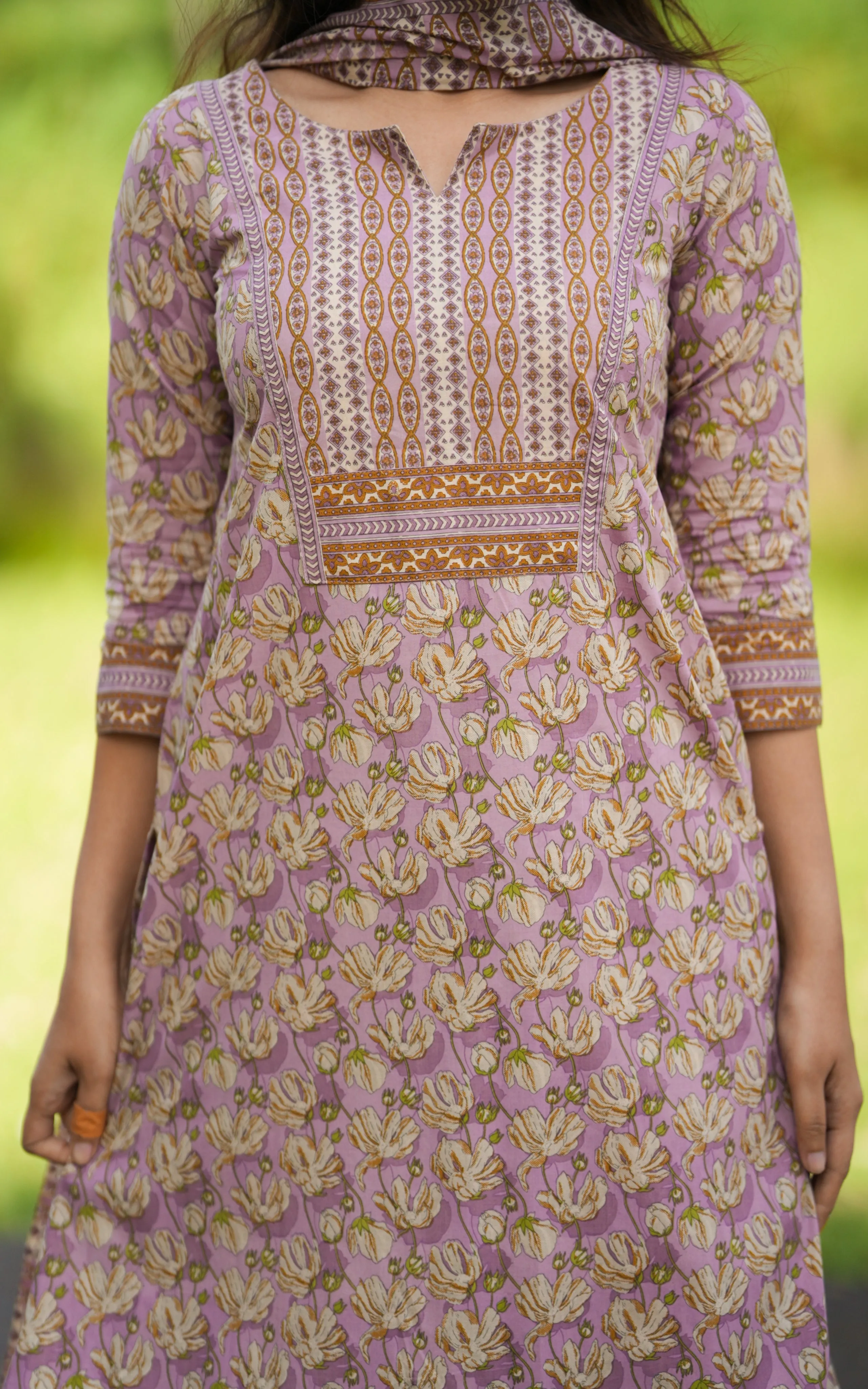 Thiya Lavender (Kurti Pant Dupatta)